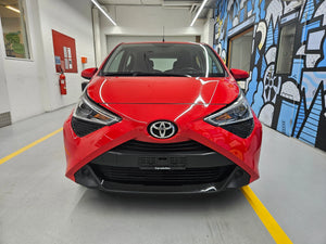 TOYOTA Aygo 1.0 VVT-i x-play
