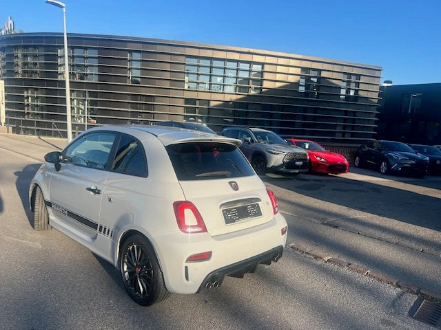 FIAT 695 1.4 16V Turbo Abarth 695 Turismo Dualologic