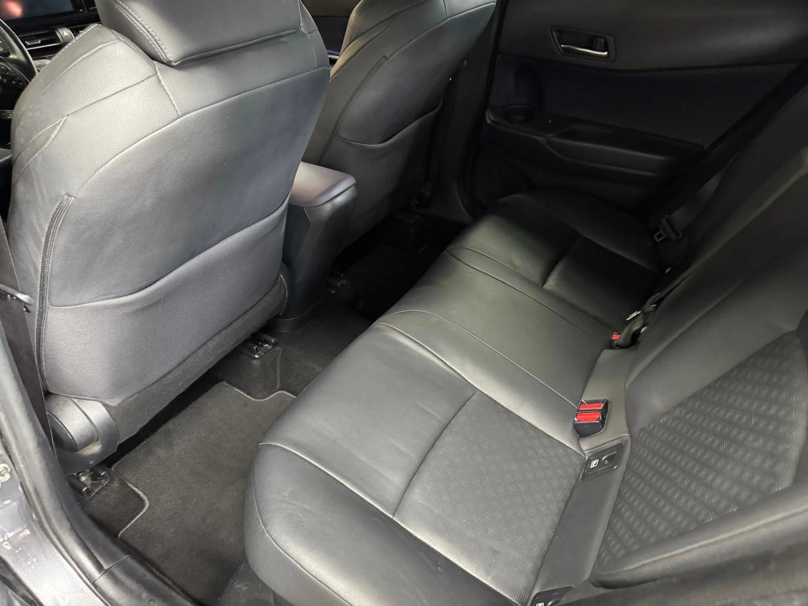 TOYOTA C-HR 1.8 HSD Premium CVT