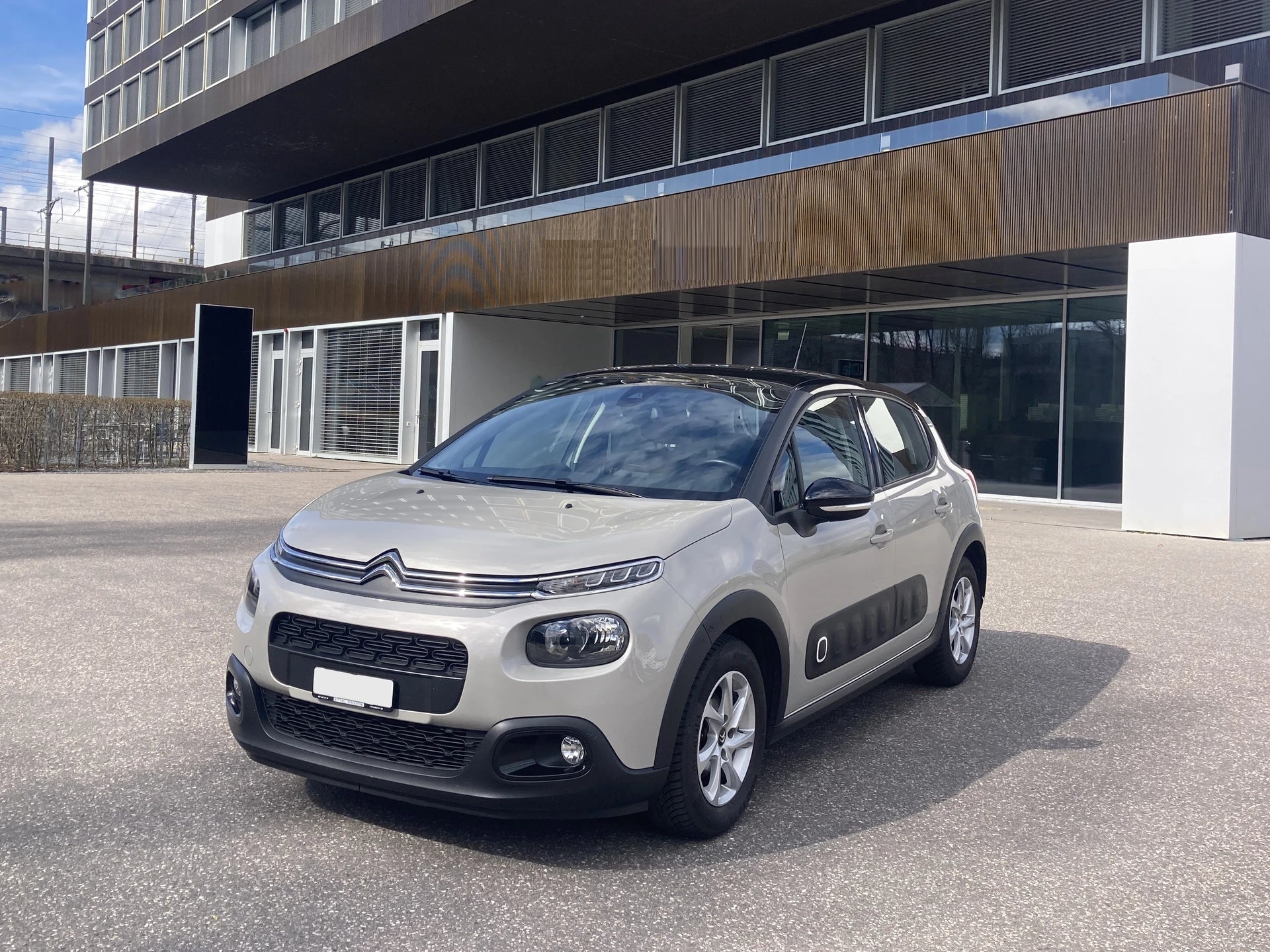CITROEN C3 1.2i PureTech Shine