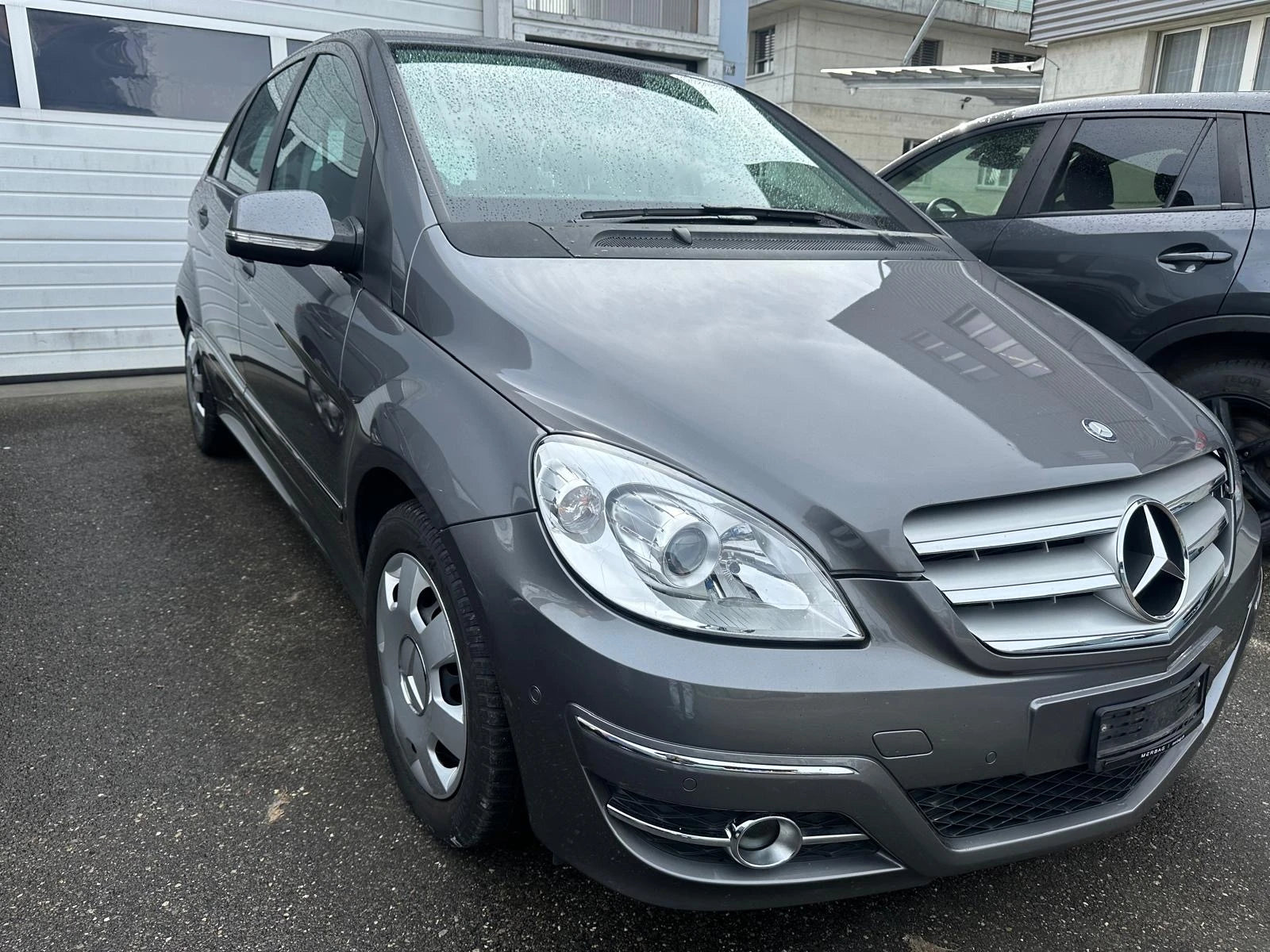 MERCEDES-BENZ B 180 Sélection Autotronic